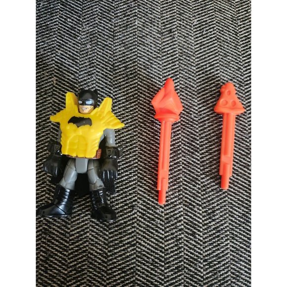 Imaginext Batwing Launcher Gun- Includes Batman Figurine and Bullets - Picture 3 of 5